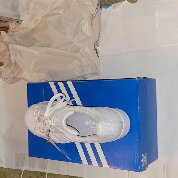 Adidas Superstar - Picture 4 of 5